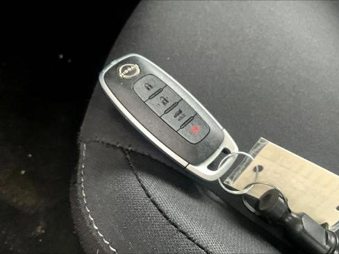 Certified 2025 Nissan Sentra SV image 13