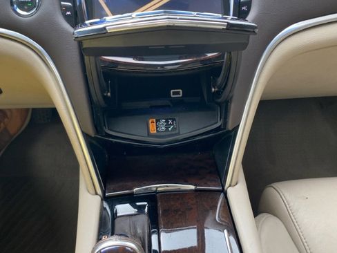 Used 2016 Cadillac XTS Luxury w/ Driver Awareness Package image 20