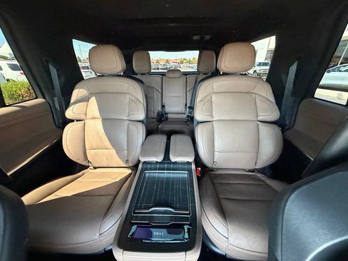 Used 2025 Lincoln Navigator L Black Label AWD/4WD image 39