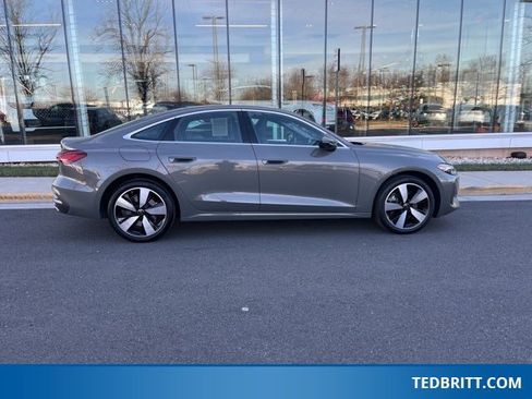 Used 2025 Audi A5 2.0T Premium Plus w/ Premium Plus image 9