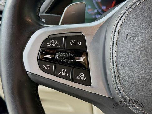 Used 2022 BMW X5 M50i w/ Executive Package image 13