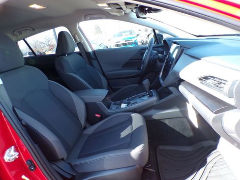 Used 2025 Subaru Crosstrek 2.0i Premium image 18