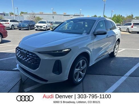 Used 2025 Audi Q5 Premium Plus w/ Premium Plus AWD/4WD image 1