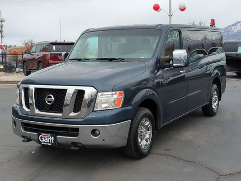 Used 2016 Nissan NV 3500 SL image 10