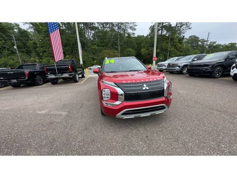 Used 2024 Mitsubishi Outlander SEL FWD image 2
