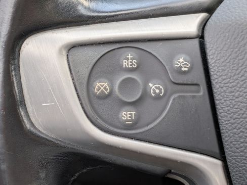 Used 2020 GMC Terrain SLE w/ LPO, Floor Liner Package AWD/4WD image 23