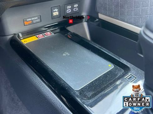 Used 2025 Toyota Camry XLE FWD image 31