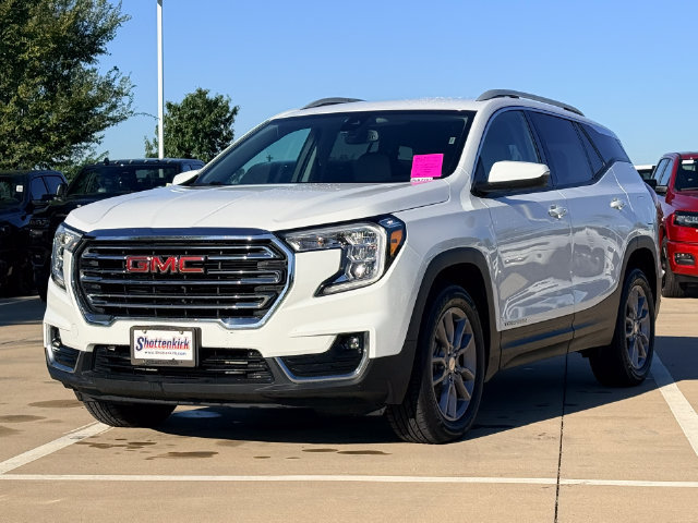 Used 2023 GMC Terrain SLT AWD/4WD image 2