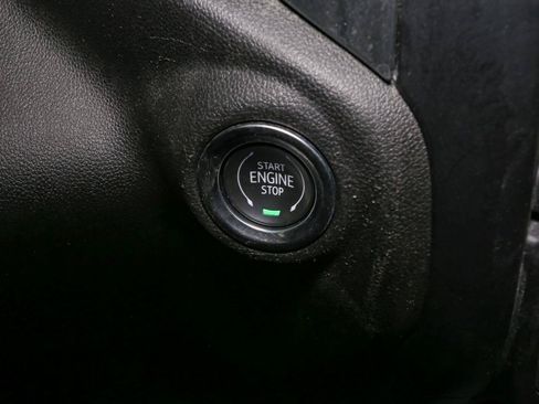 Used 2019 Chevrolet Silverado 1500 LTZ AWD/4WD image 30