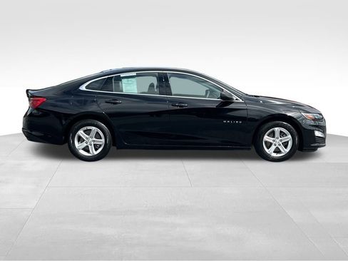 Used 2023 Chevrolet Malibu LS image 3