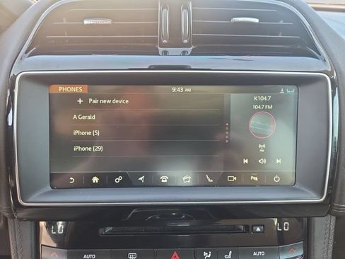 Used 2019 Jaguar F-PACE Portfolio AWD/4WD image 26