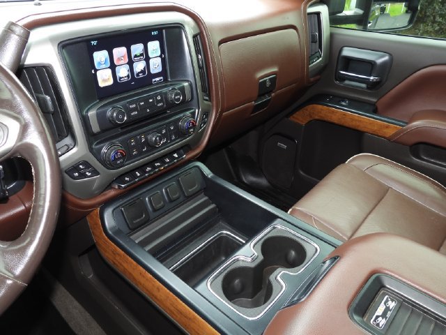 Used 2018 Chevrolet Silverado 2500 High Country w/ Duramax Plus Package AWD/4WD image 35