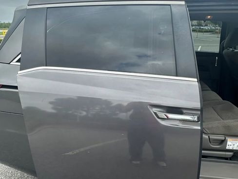 Used 2016 Honda Odyssey SE image 16