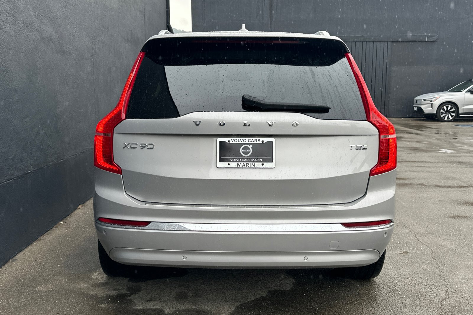 Certified 2025 Volvo XC90 T8 Plus w/ Protection Package Premier AWD/4WD image 8