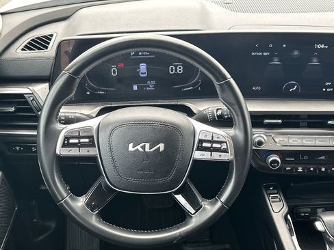 Used 2023 Kia Telluride S FWD image 23