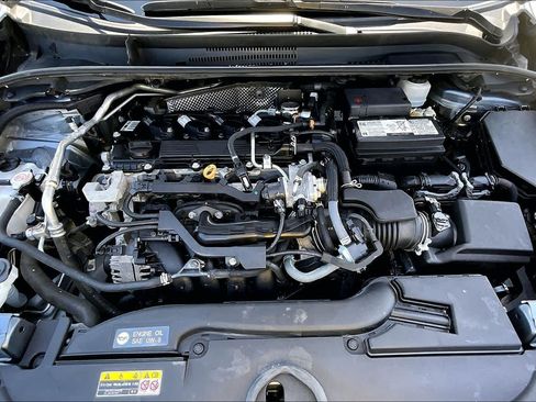 Used 2024 Toyota Corolla LE FWD image 32