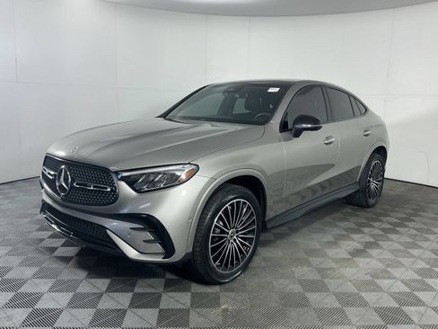 Used 2024 Mercedes-Benz GLC 300 4MATIC image 4