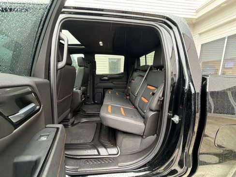 Used 2023 GMC Sierra 1500 AT4 w/ AT4 Premium Package AWD/4WD image 34