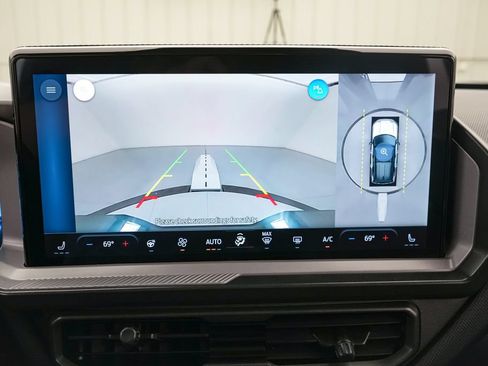 Certified 2025 Ford Bronco Sport Outer Banks w/ Outer Banks Tech Package+ AWD/4WD image 18