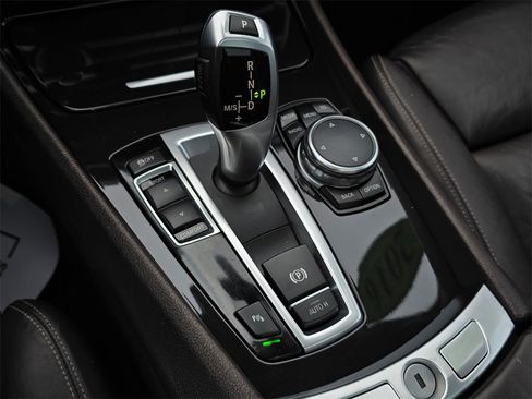 Used 2016 BMW 535i Gran Turismo image 31