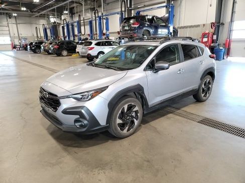 Used 2024 Subaru Crosstrek 2.5i Limited w/ Crosstrek Mirror Package AWD/4WD image 3