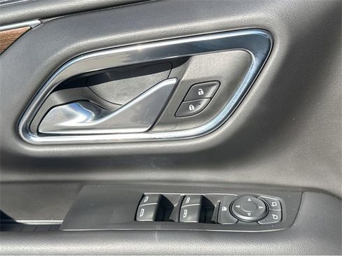 Certified 2022 GMC Yukon XL SLE w/ Gmc Pro Safety Plus Package image 29