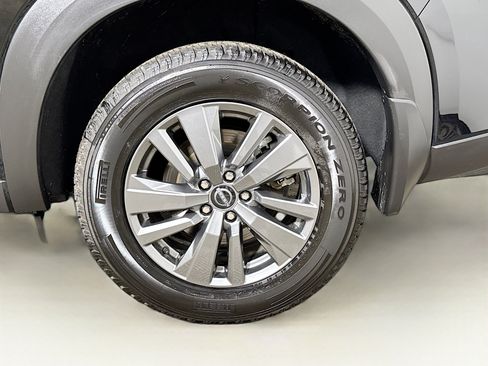 Used 2025 Nissan Pathfinder S AWD/4WD image 27