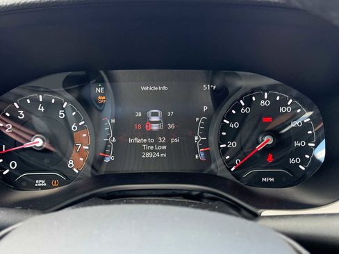 Used 2024 Jeep Compass Limited AWD/4WD image 19