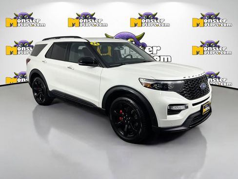 Used 2024 Ford Explorer ST w/ Technology Package AWD/4WD image 3