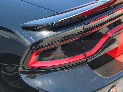 Used 2019 Dodge Charger R/T RWD image 11