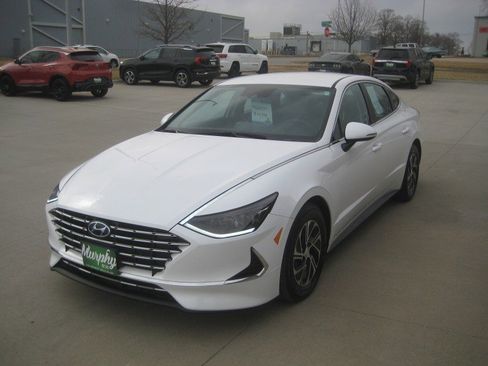 Used 2023 Hyundai Sonata Blue image 4