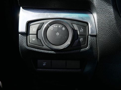 Used 2016 Ford Explorer Limited image 28