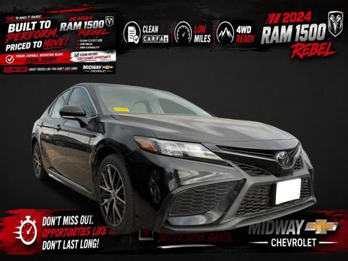Used 2024 Toyota Camry SE FWD image 5