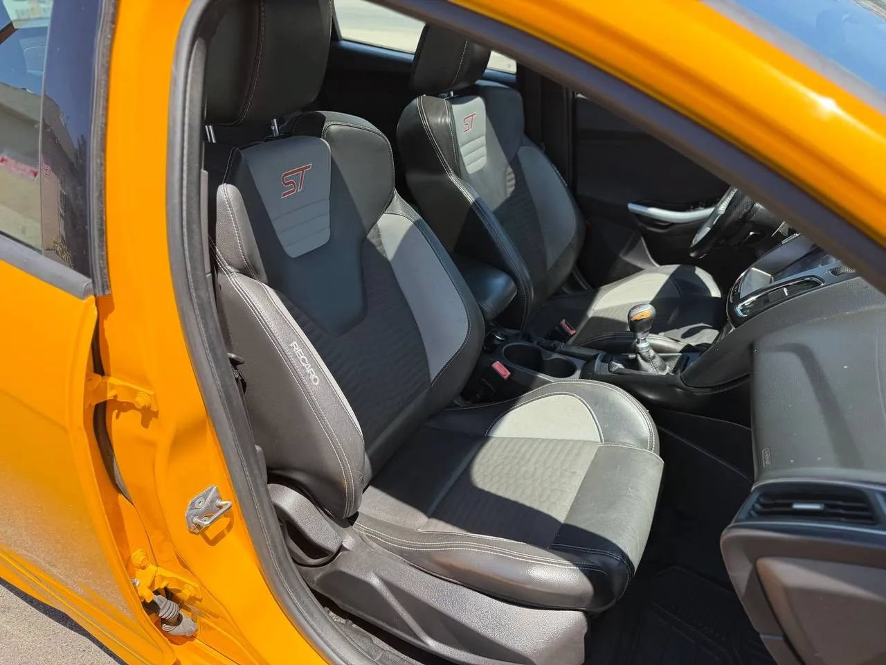 Used 2013 Ford Focus ST FWD image 40