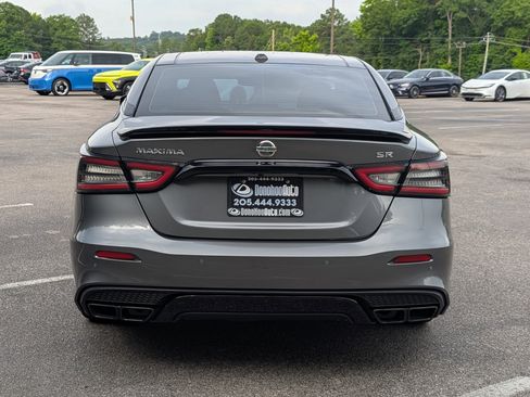 Used 2022 Nissan Maxima SR w/ Sport Mat Group FWD image 8