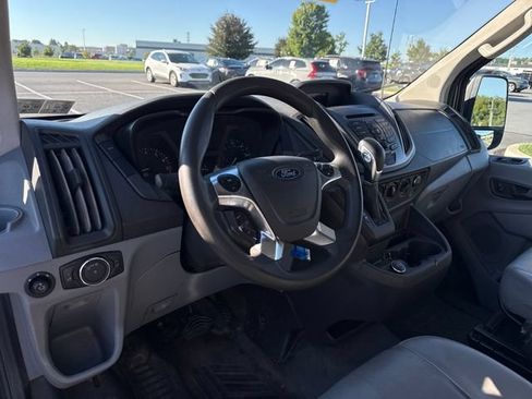 Used 2019 Ford Transit 250 148 Medium Roof RWD image 17