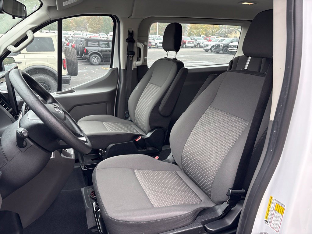 Used 2025 Ford Transit 350 XLT RWD image 6