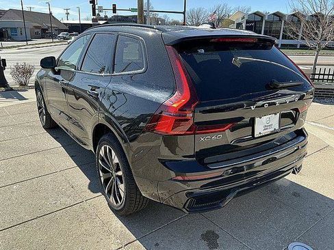 New 2026 Volvo XC60 B5 Plus w/ Protection Package Premier AWD/4WD image 10