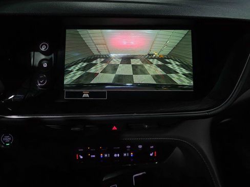 Used 2022 Buick Envision Preferred image 25