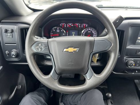 Used 2018 Chevrolet Silverado 1500 W/T w/ Trailering Package image 16