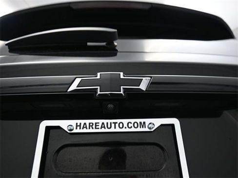 Used 2023 Chevrolet Traverse LT w/ Midnight/Sport Edition image 27