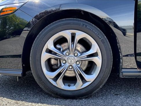 Used 2024 Honda Accord EX image 8