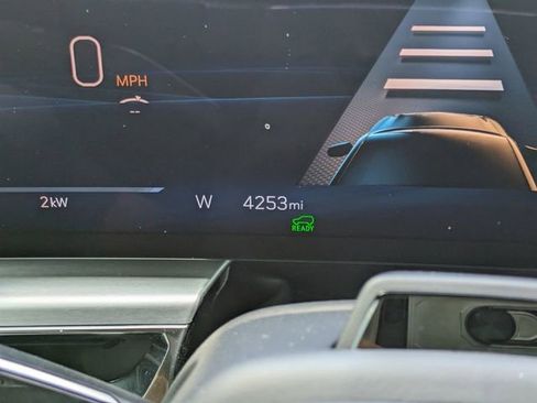 Used 2025 Cadillac Lyriq Luxury RWD image 28