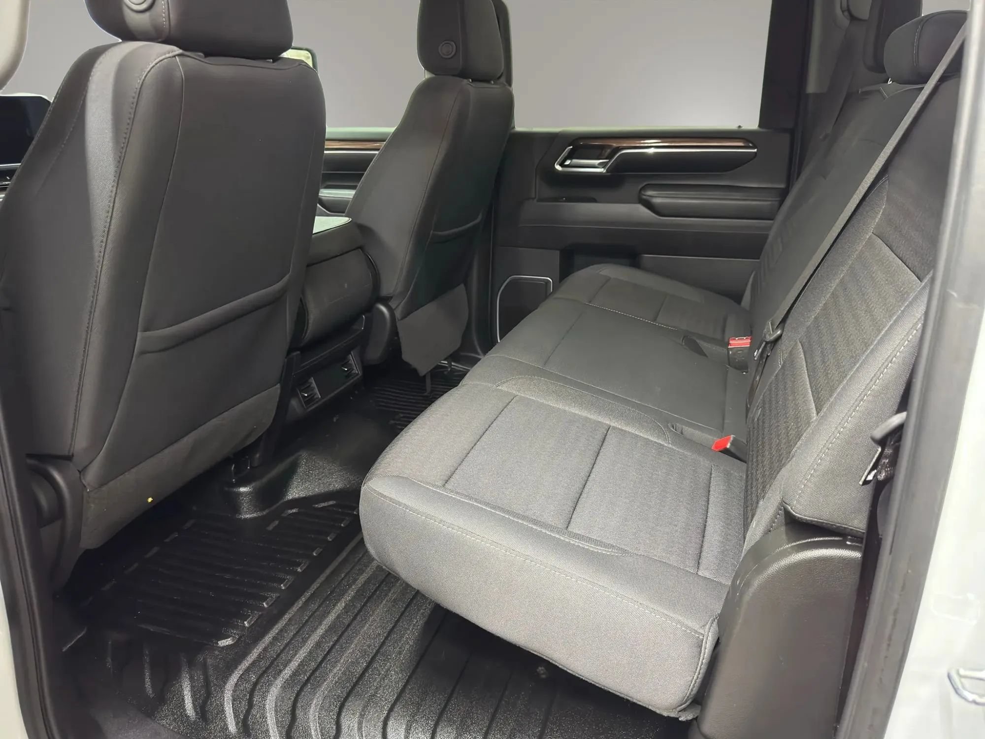 Used 2024 Chevrolet Silverado 2500 LT AWD/4WD image 11