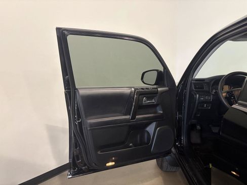 Used 2024 Toyota 4Runner TRD Off-Road Premium w/ Moonroof Package AWD/4WD image 11
