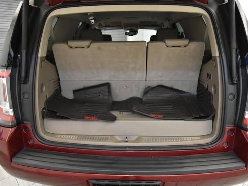 Used 2016 GMC Yukon SLT w/ HD Trailering Package image 32