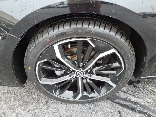 Used 2024 Nissan Altima 2.5 SR FWD image 17