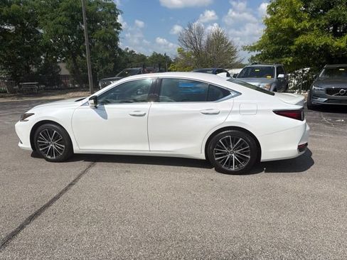 Used 2024 Lexus ES 300h w/ Premium Package FWD image 6