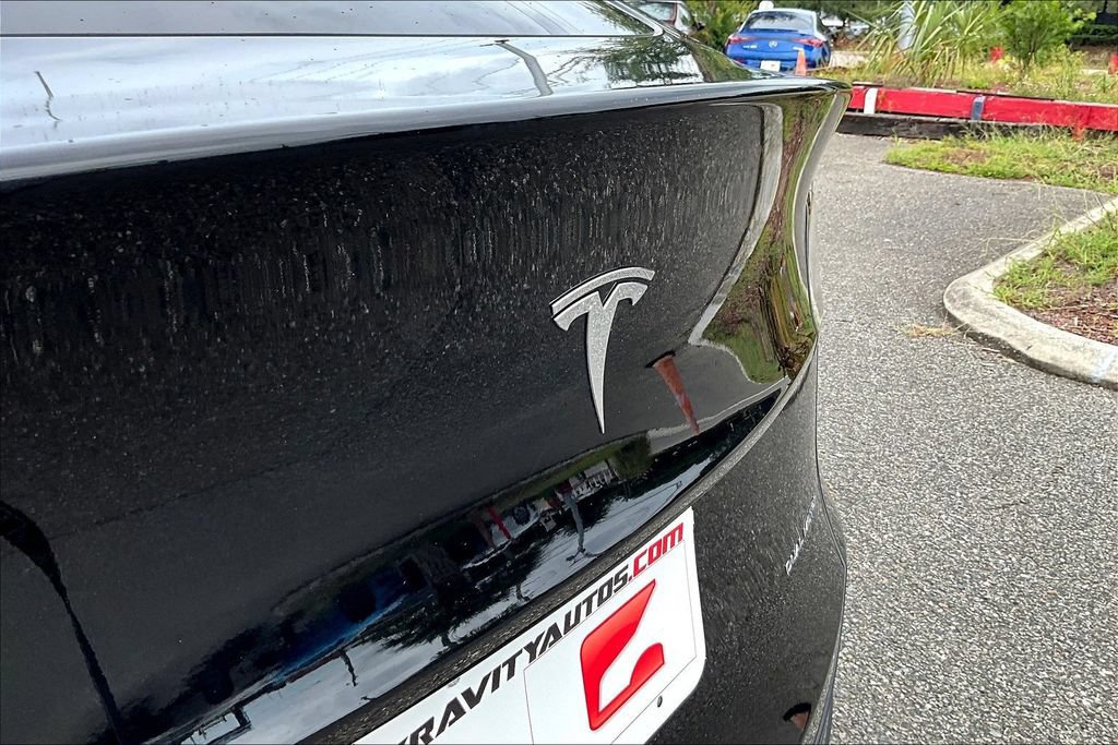 Used 2024 Tesla Model Y Long Range AWD/4WD image 23