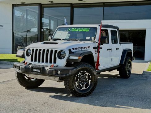 Used 2021 Jeep Gladiator Mojave AWD/4WD image 2